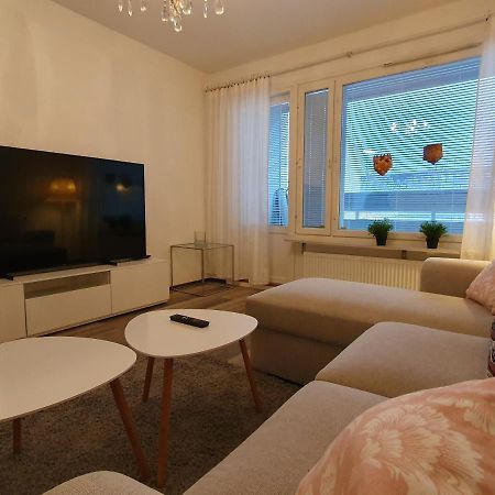 Kansa City Apartment - Wi-Fi - Sauna Рованиеми Екстериор снимка
